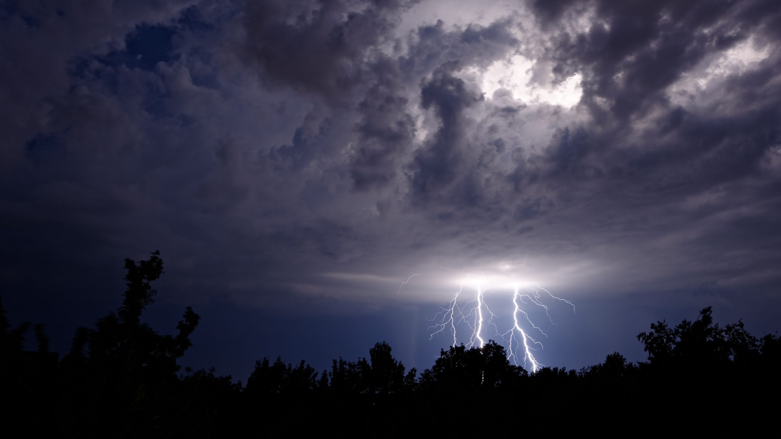 Gewitter, Foto: Matthias Neufeld / Unsplash